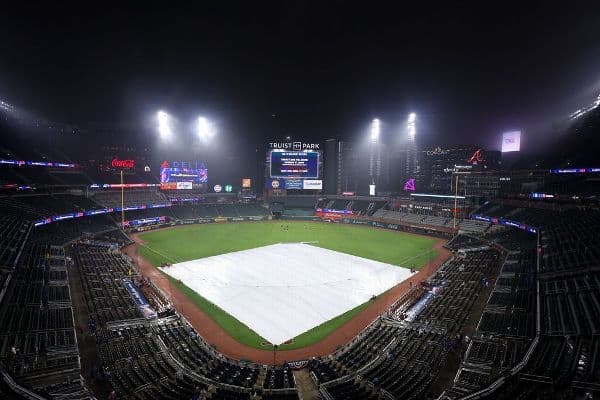 San Francisco Giants Lead as Braves-Giants Game Suspended Due to Rain