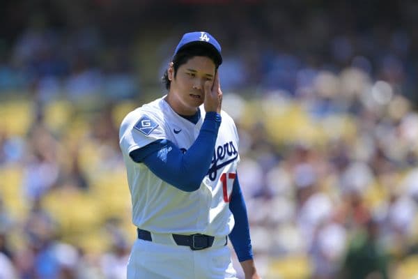 Shohei Ohtani Battles Through Blister and Knee Soreness as Dodgers Rally for Win