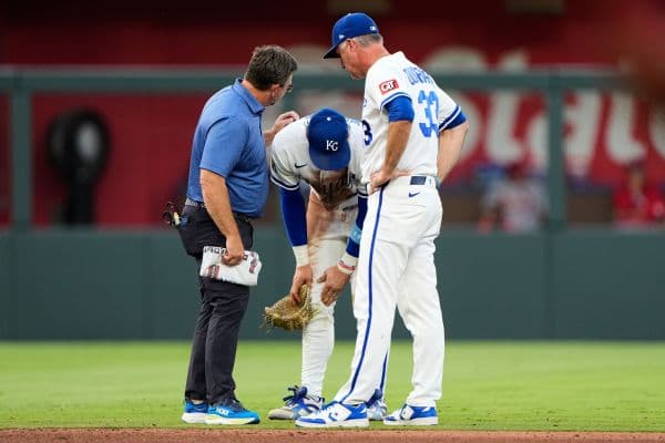 Bobby Witt Jr. Exits Royals Game with Right Knee Discomfort After Sliding Play